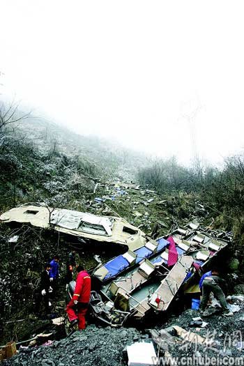 图为：事故现场。荆楚网 图