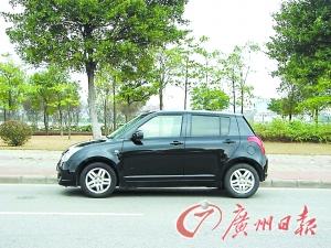 雨燕是典型日系车的操控风格，轻巧、易用。