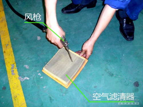 点击查看原图 沙尘暴过后洗车要注意 别让爱车受委屈