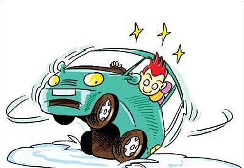 雨天行车多留神 3大险情正确处理莫慌张